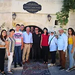 Larissa Cave Hotel 2*