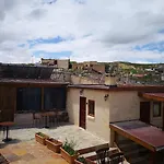 Hotel Larissa Cave 2*