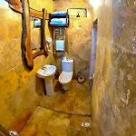 Larissa Cave Hotel 2*