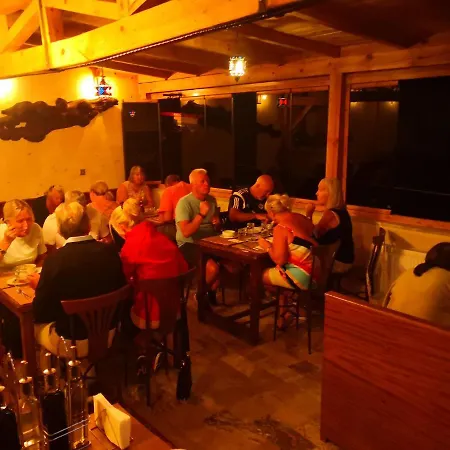 Larissa Cave Hotel 3*