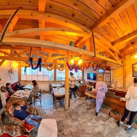 Hotel Larissa Cave 2*