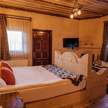 Hotel Larissa Cave 2*