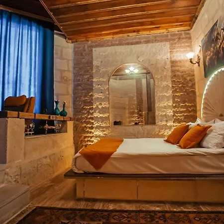 Larissa Cave Hotel 2*