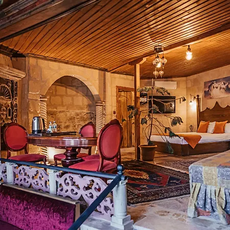 Larissa Cave Hotel