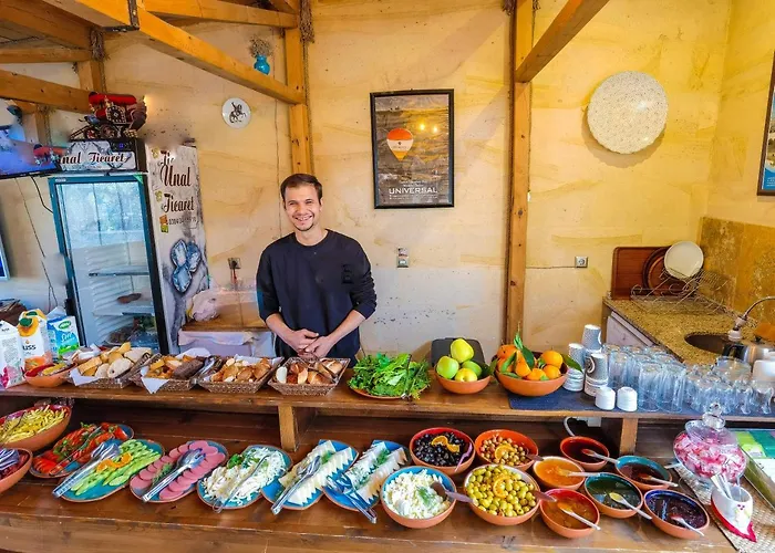 Larissa Cave 2* نفسهير