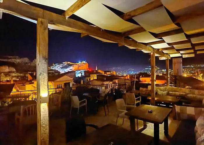 Larissa Cave Hotel 2*